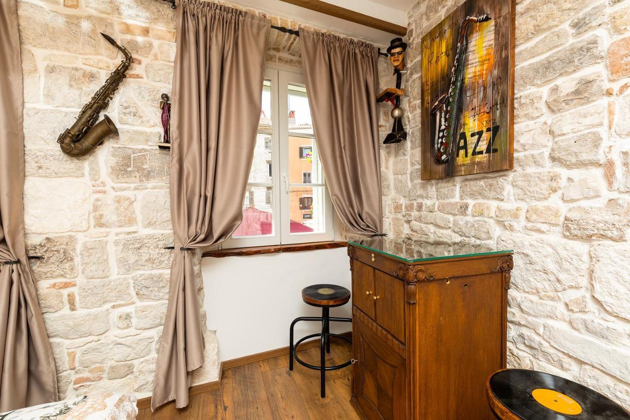 Domus Maximus Apartment Pula Exterior photo